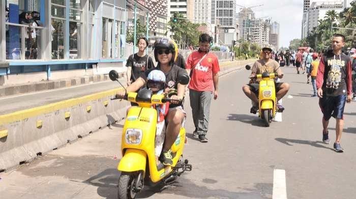 Finance Minister Purbaya Yudhi Sadewa revealed on April 24 that the latest plan was for the state to cover five million rupiah (US$288) per purchase of up to six million EV two-wheelers this year.