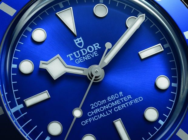 The Black Bay 54 features modern details, including a satin radial-brushed dial and a T-fit clasp for an ideal fit. 