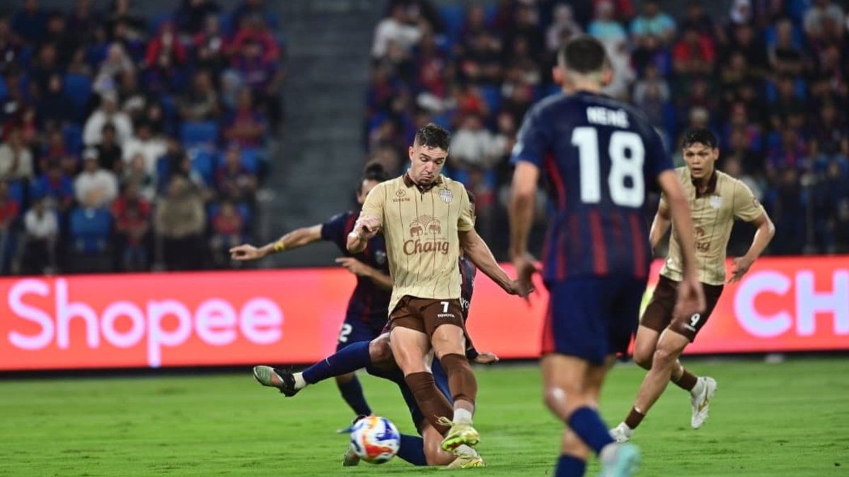 Guilherme Bissoli scored two goals to steer Buriram United FC to a 3-1 away win over Johor Darul Ta’zim FC in the first leg semi-final of the Asean Club Championship Shopee Cup.