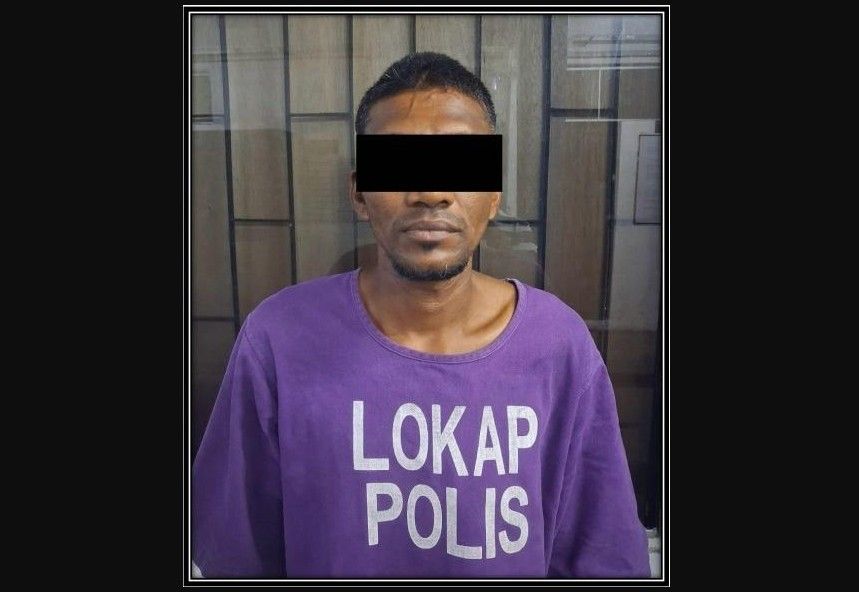 A local man was detained for allegedly breaking into a house at Jalan Berlian 25, Taman Renggam Jaya, near Simpang Renggam on Monday (May 4).
