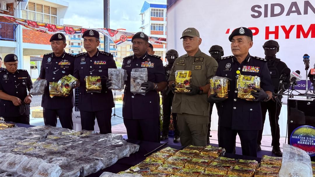 The first raid at Batu 15, Jalan Apas, Tawau saw the arrest of two suspects.