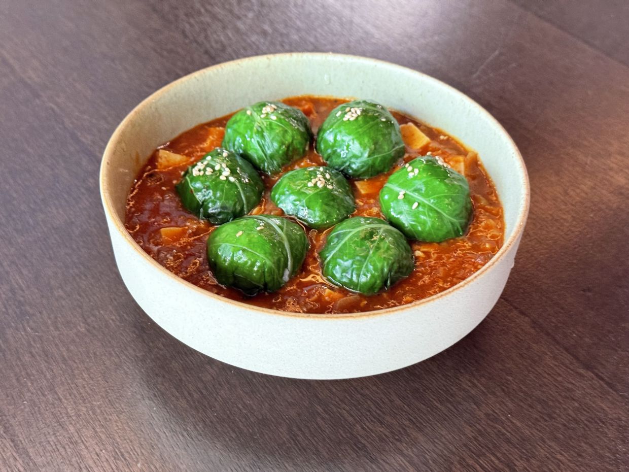 While the kale rice wraps are nice in theory, they don't quite live up to expectation.