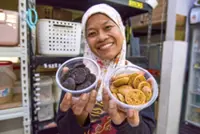 Making cookies her best decision