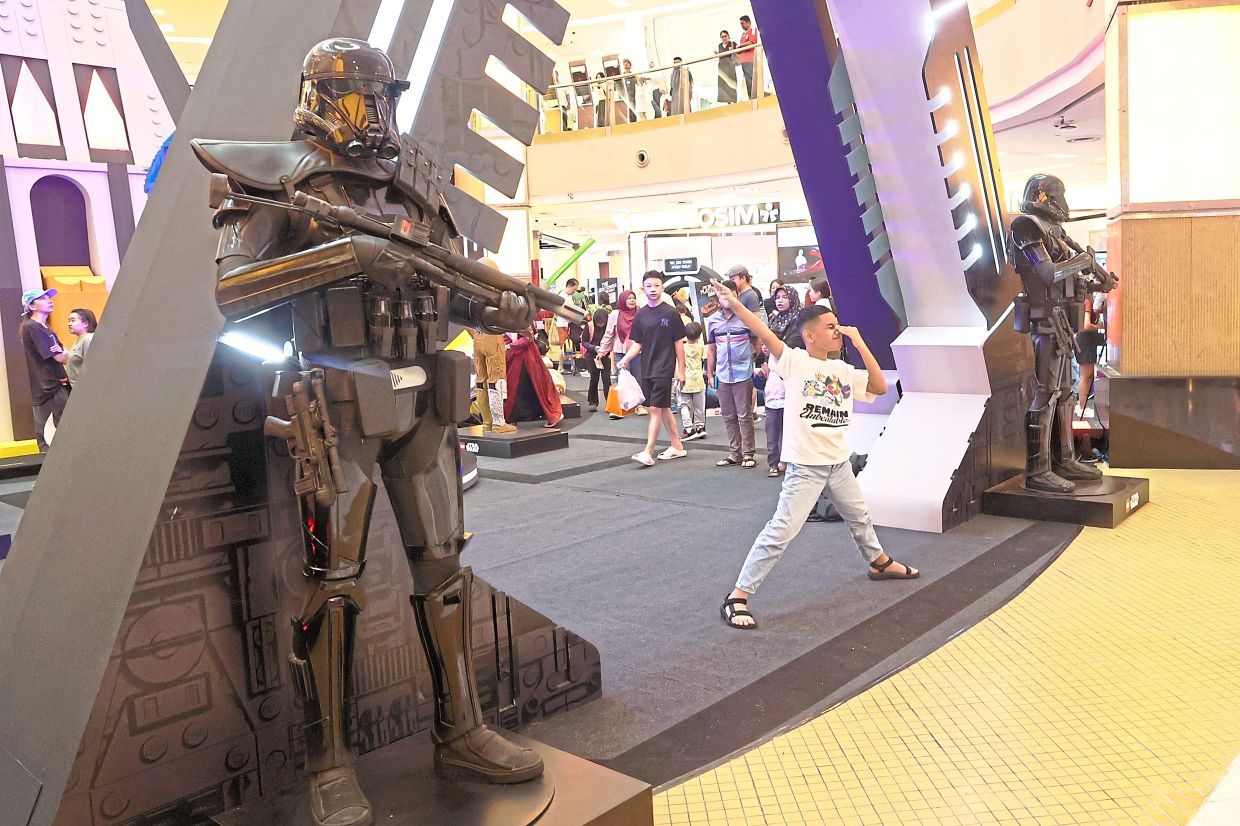 Welcoming fans with intricate brick-built spaceships and fortresses, the ongoing “Lego Star Wars” exhibition at LG2 Orange Concourse in Sunway Pyramid has become a popular attraction with families.