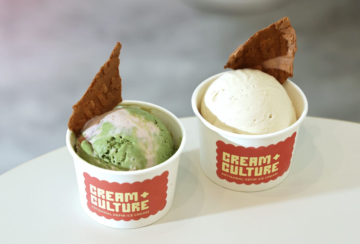 Kefir ice-cream contains probiotics and is a gut-friendly dessert.