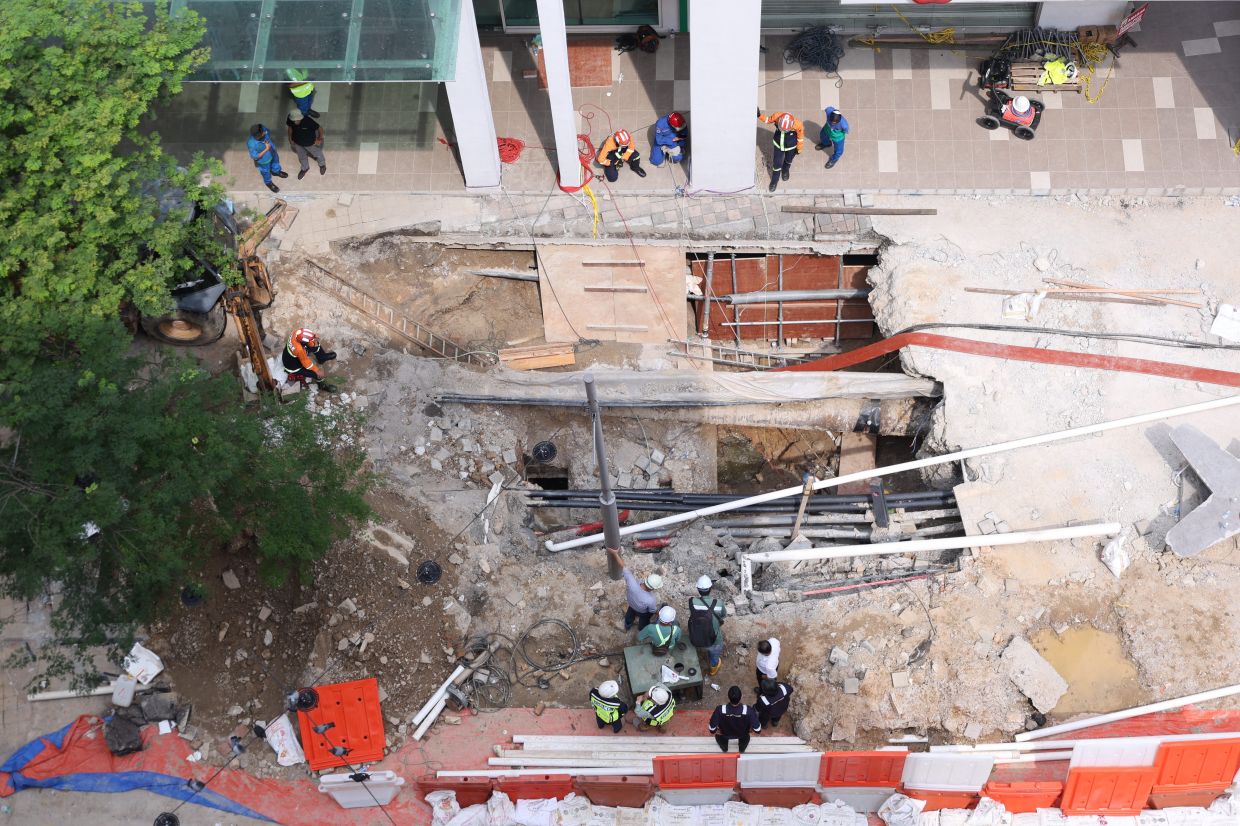 The family of an Indian national who was killed in the 2024 Masjid India sinkhole tragedy in Kuala Lumpur has been advised to file a compensation claim in court.