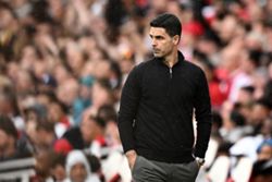 Soccer-Arsenal must maintain their hunger, Arteta says before West Ham clash