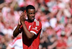 Soccer-Liverpool's Isak in contention for Chelsea game, says Slot