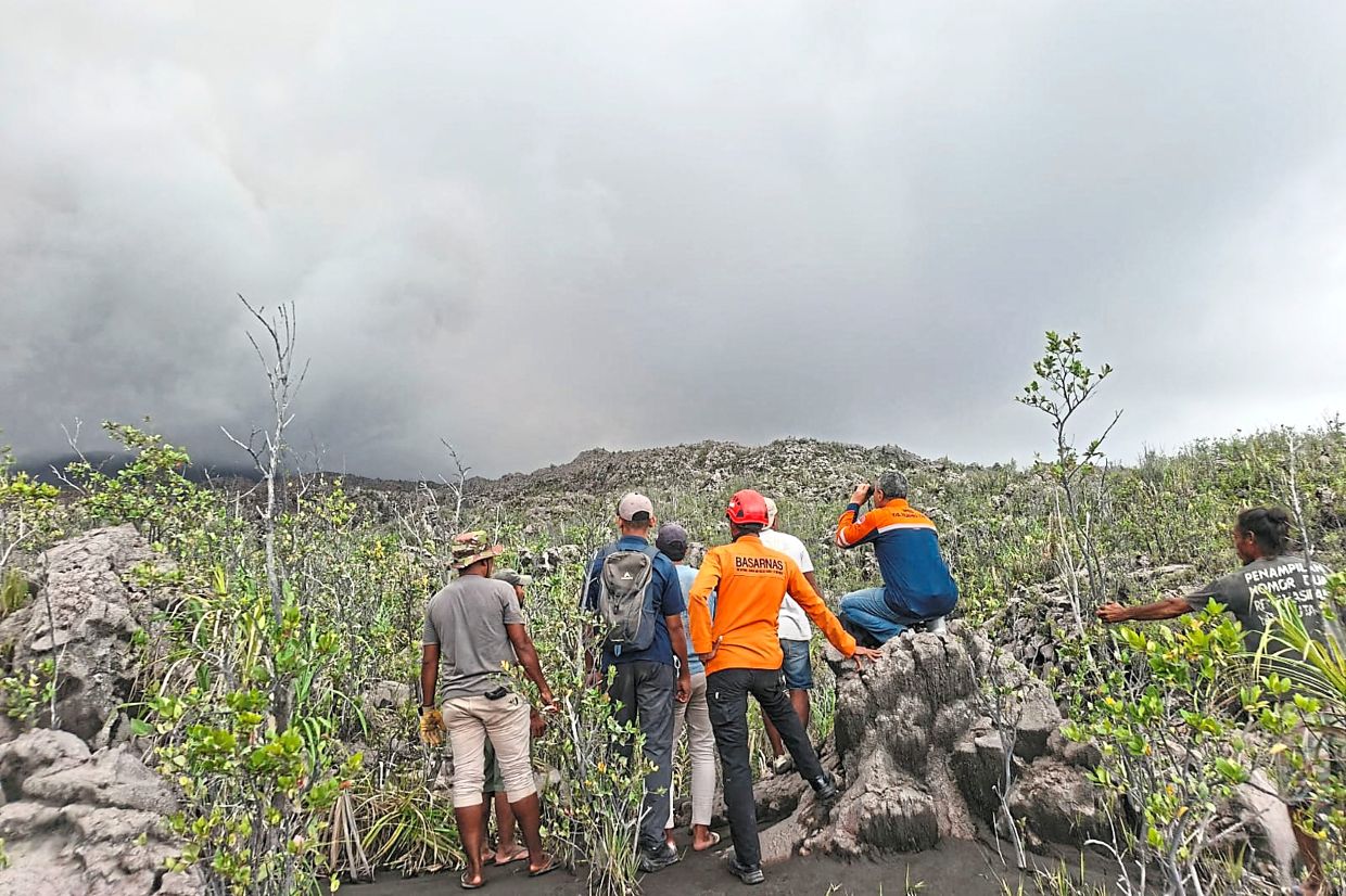 Volcano victims found | The Star