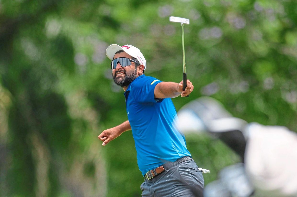 Both golfers tied for a share of eighth spot on seven-under 281 after decent final day finishes.
