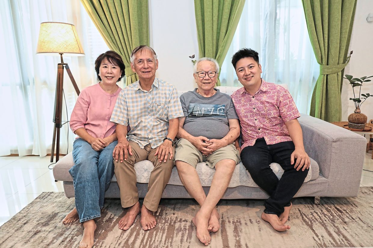 YC’s entire family lives together in the same house, which has bolstered their familial ties and culinary exchanges. From left: mother Lay Choo, father Chong Sook Kian, grandfather Soh and YC.