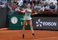 Tennis-Sabalenka exits Rome with injury concern ahead of French Open
