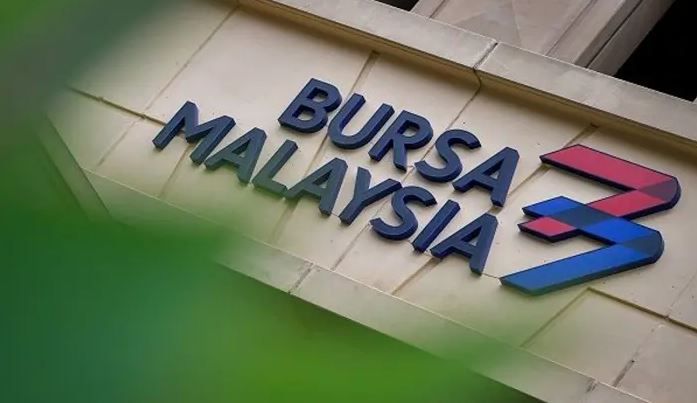Bursa Malaysia Securities issued a statement today, announcing that the construction firm has been publicly reprimanded for three violations.