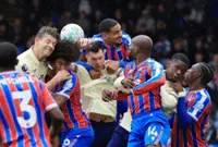 Soccer-Everton's European hopes fade further, but Moyes not waving white flag