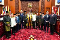 13 senators sworn in