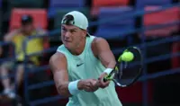 Tennis-Rune skips Hamburg, French Open to continue Achilles recovery