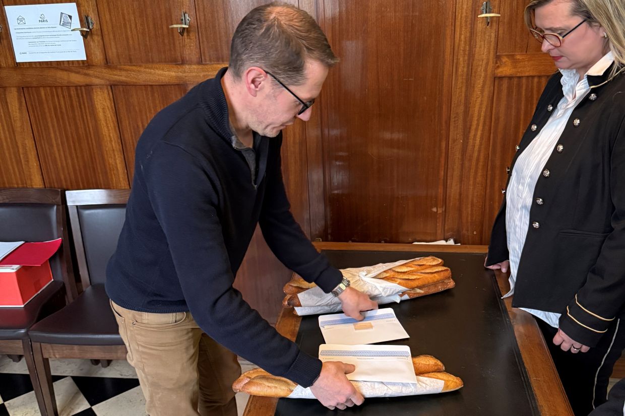 Vincent Joly, owner of the Grenier à Pain bakery chain, enters loaves in the Grand Prix de la Baguette. Photo: Michael Evers/dpa