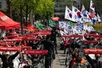 Seoul court extends ex-minister's term in martial law case