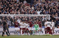 Soccer-Premier League's six-yard battles test limits of the laws