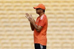 Cricket-Dravid bets on new franchise league to grow cricket in soccer-dominated Europe