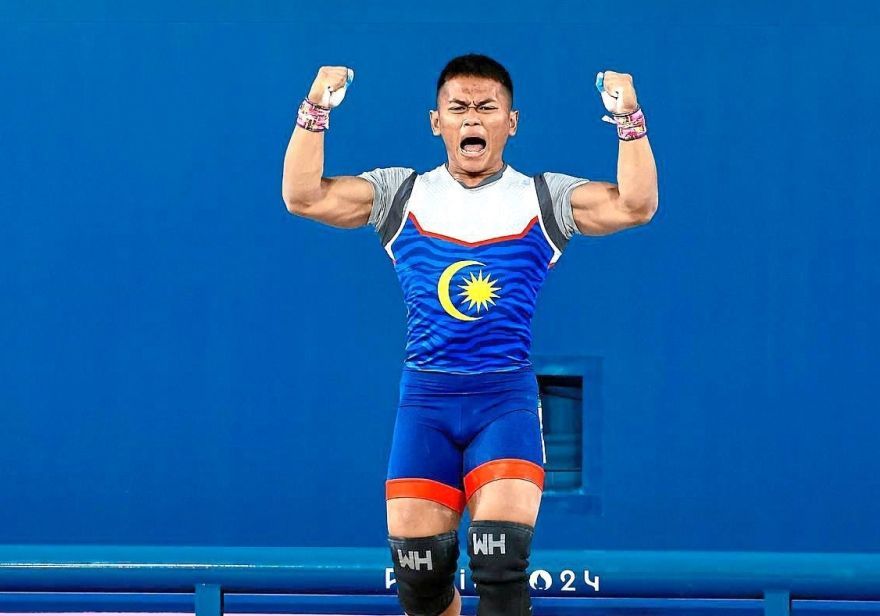 Competing in the 60kg category, the 23-year-old produced a total lift of 277kg – 122kg in the snatch and 155kg in the clean and jerk – to finish second.