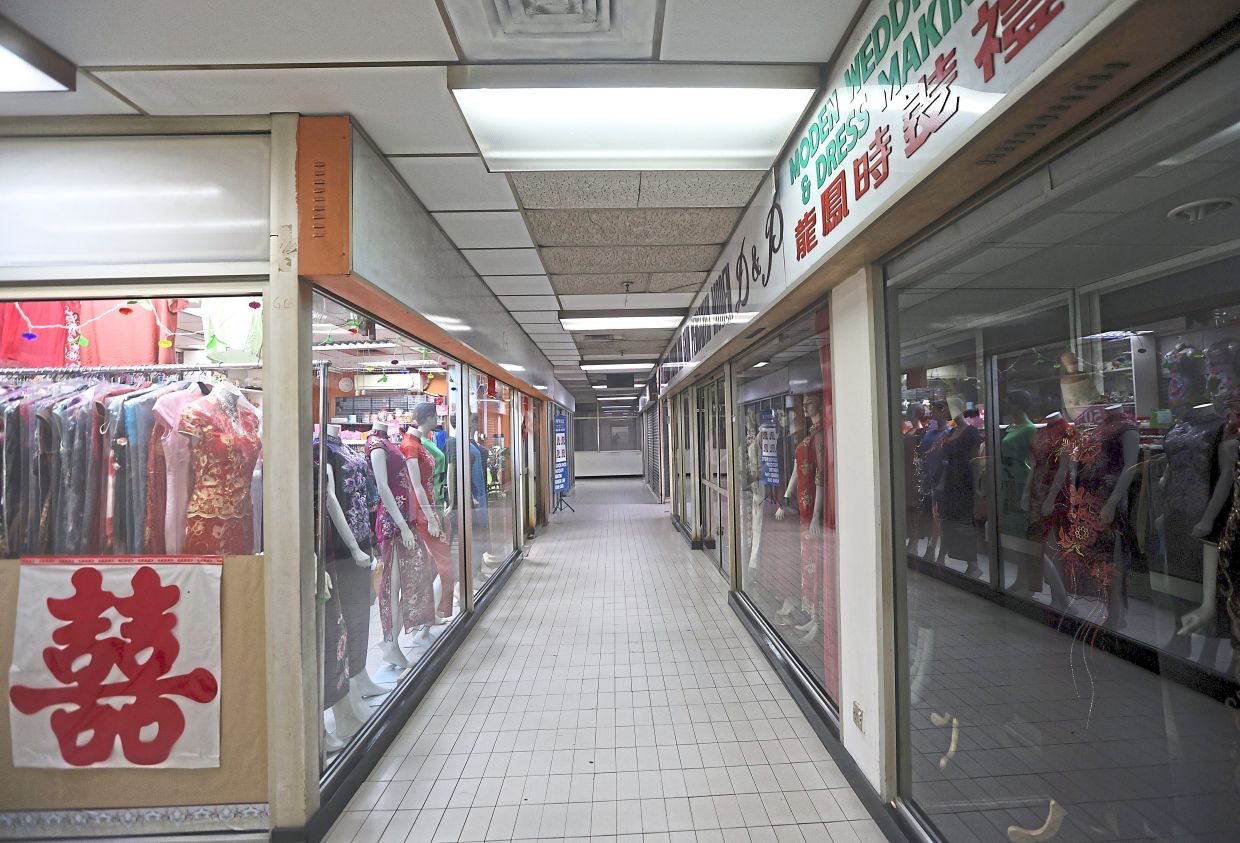 Pak Peng Arcade also provides festivalgoers with an opportunity to explore the building’s tailor shops and longstanding heritage trade businesses. Photo: The Star/Chan Tak Kong 
