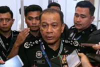 ‘Drug cop’ network being probed