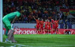 Selangor reach Shopee Cup final after beating Nam Dinh 2-0