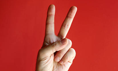 A Chinese security expert demonstrated how fingerprints could be extracted from a celebrity’s selfie using AI tools, warning that the seemingly harmless hand sign could put personal biometric information at risk.