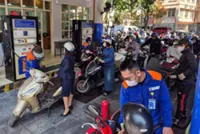Vietnam imports more fuel to offset oil shortfall
