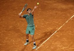 Tennis-Darderi outlasts Jodar in late-night epic to reach Italian Open semi-finals