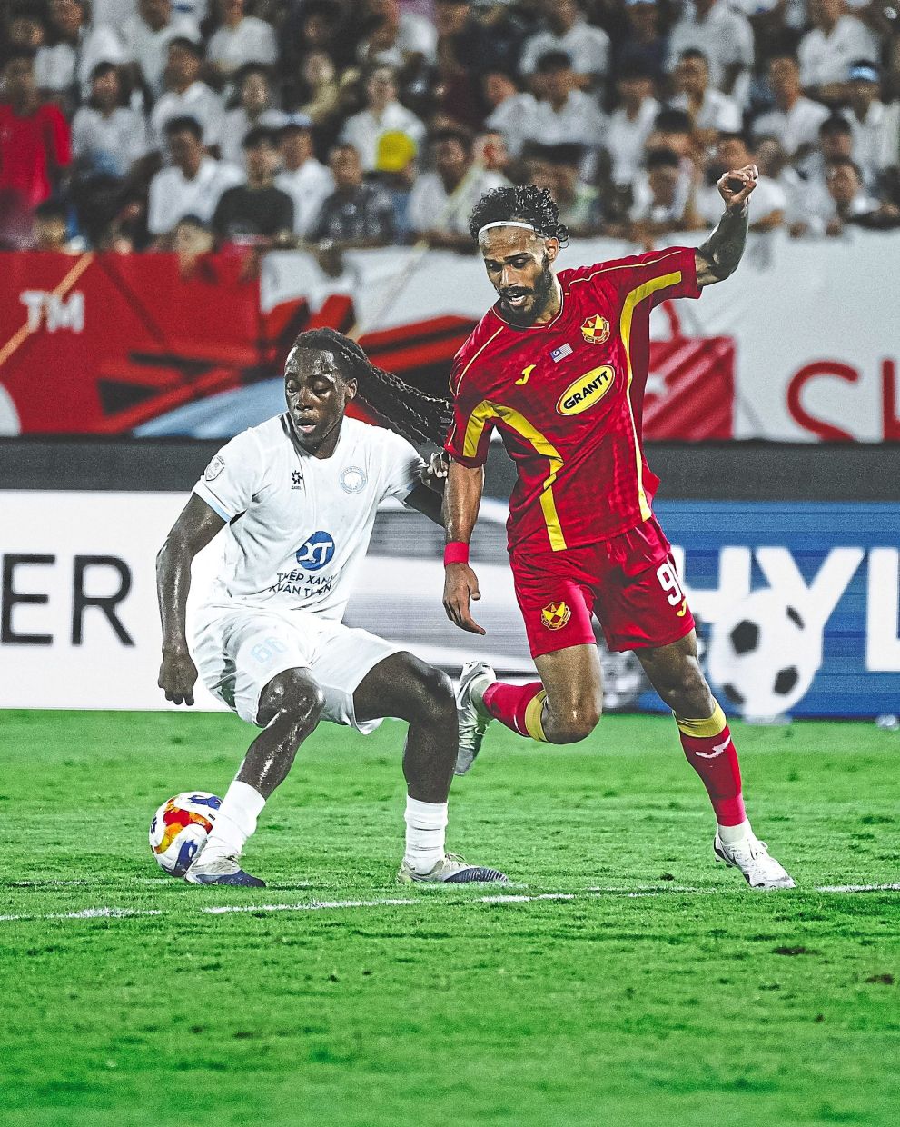 Marked man: Chrigor Moraes (right) scored four goals for Selangor across both semi-final legs of the Asean Club Championship Shopee Cup against Vietnam’s Nam Dinh.