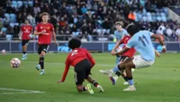 Soccer-Late Heskey strike spurs Manchester City to victory in FA Youth Cup