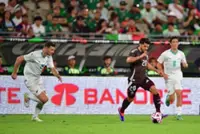 Soccer-Veteran Smith can add value to New Zealand's World Cup campaign, says former coach