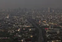 Thai lawmakers vote to revive clean air bill