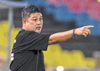 Aidil gives thumbs up to foreign refs