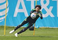 Soccer-Ochoa relishing final Mexico chapter as sixth World Cup beckons