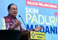 Anwar calls on educators to rise above challenges for nation’s future