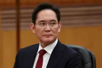 Samsung Elec, South Korea union to resume pay talks on Monday, union says