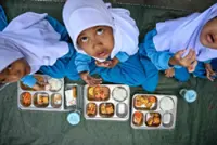 Indonesian president recognises 'problems' with free meal scheme