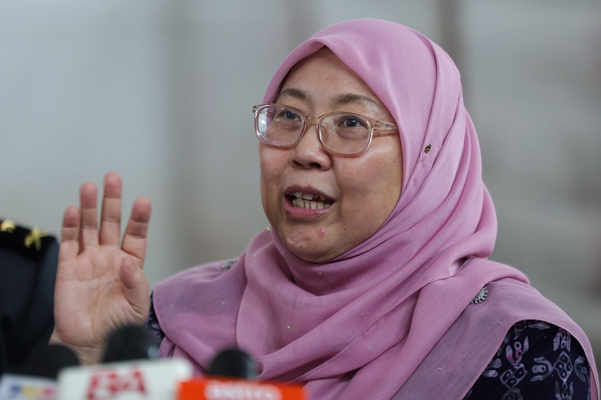 Rafizi, Nik Nazmi’s PKR membership automatically terminated, says Fuziah