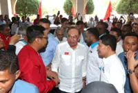 Anwar turns up ahead of schedule for Pakatan convention