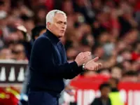 Soccer-Mourinho says will decide future by next week amid Real Madrid talks