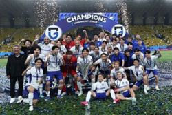 Soccer-Hummet strikes as Gamba deny Ronaldo's Al-Nassr continental silverware