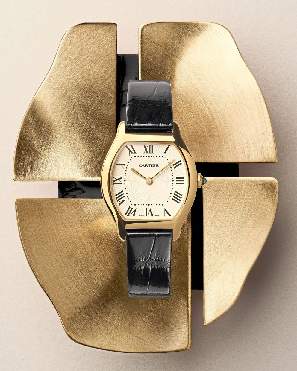Cartier Tortue reimagined. — Photo: Cartier