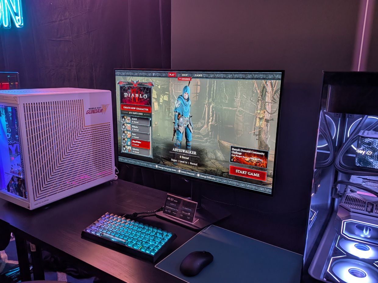 Samsung's Odyssey gaming monitor lineup featuring on-the-fly refresh rate and resolution switching.