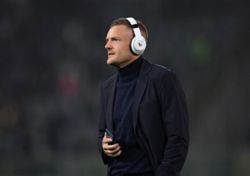Soccer-Cremonese manager praises Vardy impact after his goal boosts survival hopes