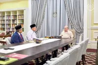 King grants audience to Anwar