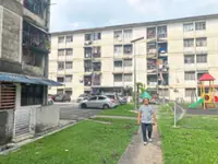 12 solar street lamps boost security at Taman Sejahtera flats in KL