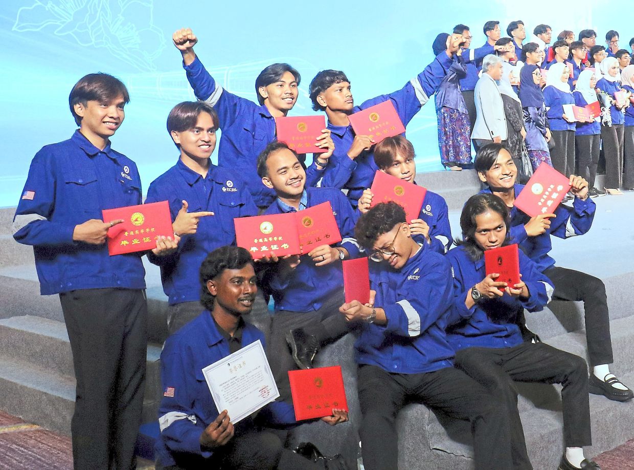 The first cohort of Malaysians who will be undertaking critical roles in the upcoming East Coast Rail Link (ECRL), graduated this week after a year-long stint at the Liuzhou Railway Vocational Technical College (LRVTC) in China’s Guangxi province.